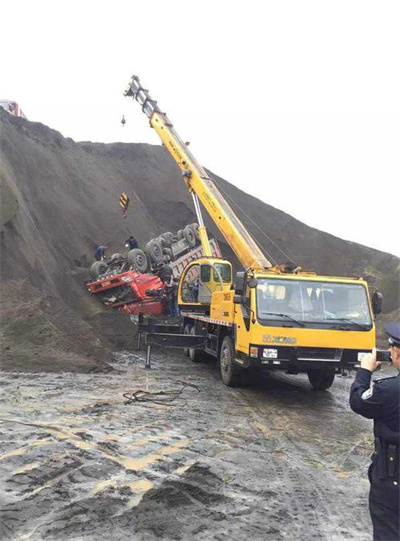 北票上犹道路救援